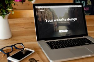 https://ideashub.bg/wp-content/uploads/2018/10/laptop-mock-up-design_1315-11-300x200.jpg